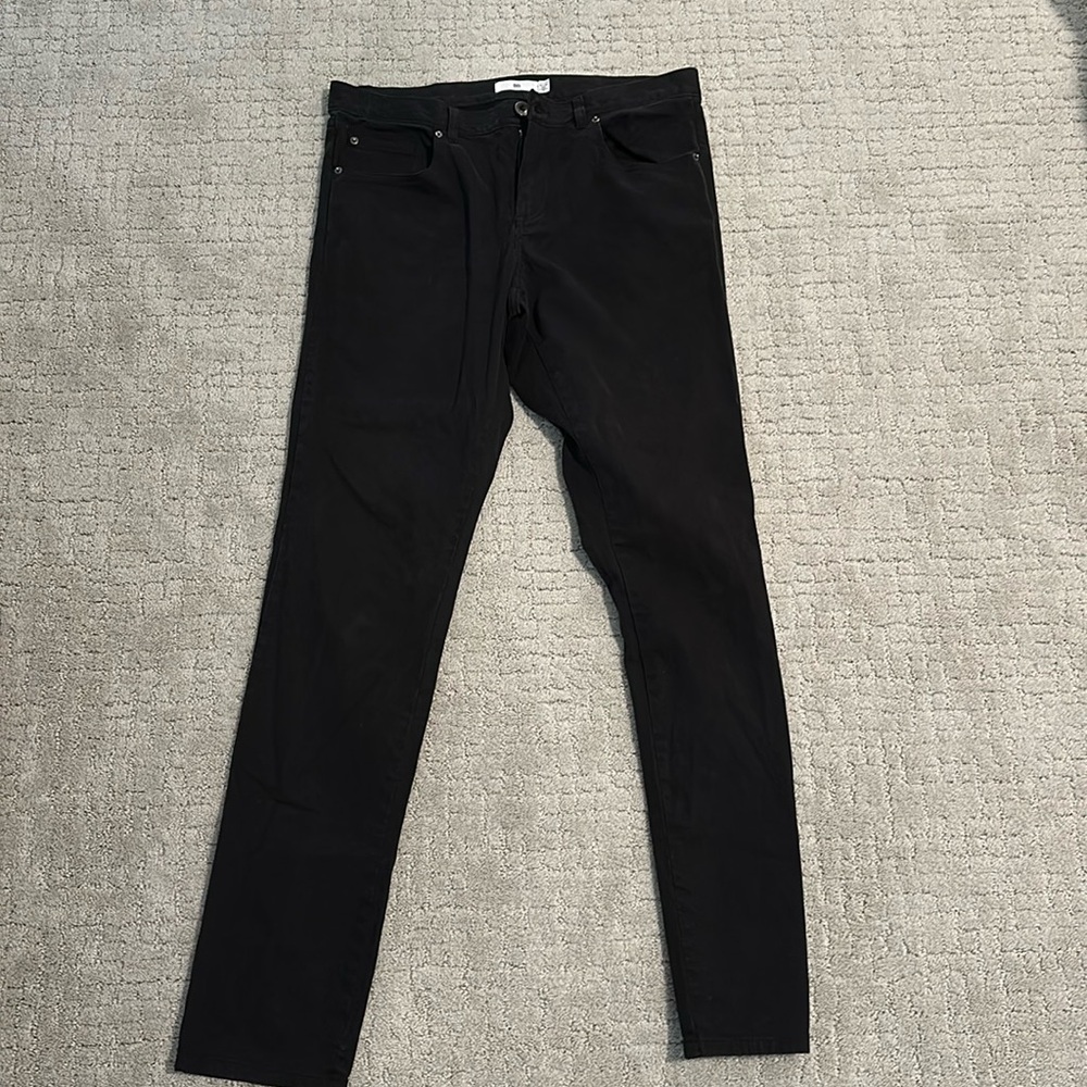 Men’s black pants. Gently used